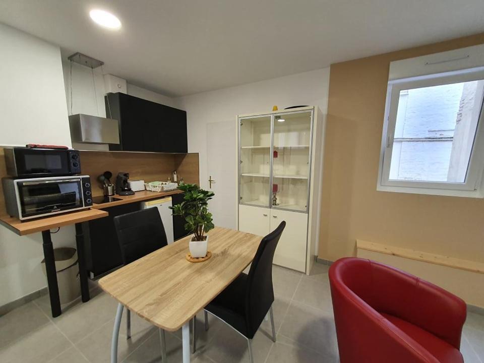 Grand Studio Gravelines Centre , 5 Mn Du Cnpe Et De La Plage, Absence De Chambre Privative Exterior photo